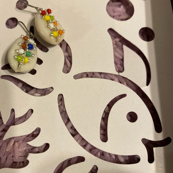 🐚 🐚 Handmade natural cowrie shell earrings - Picture 3 of 8